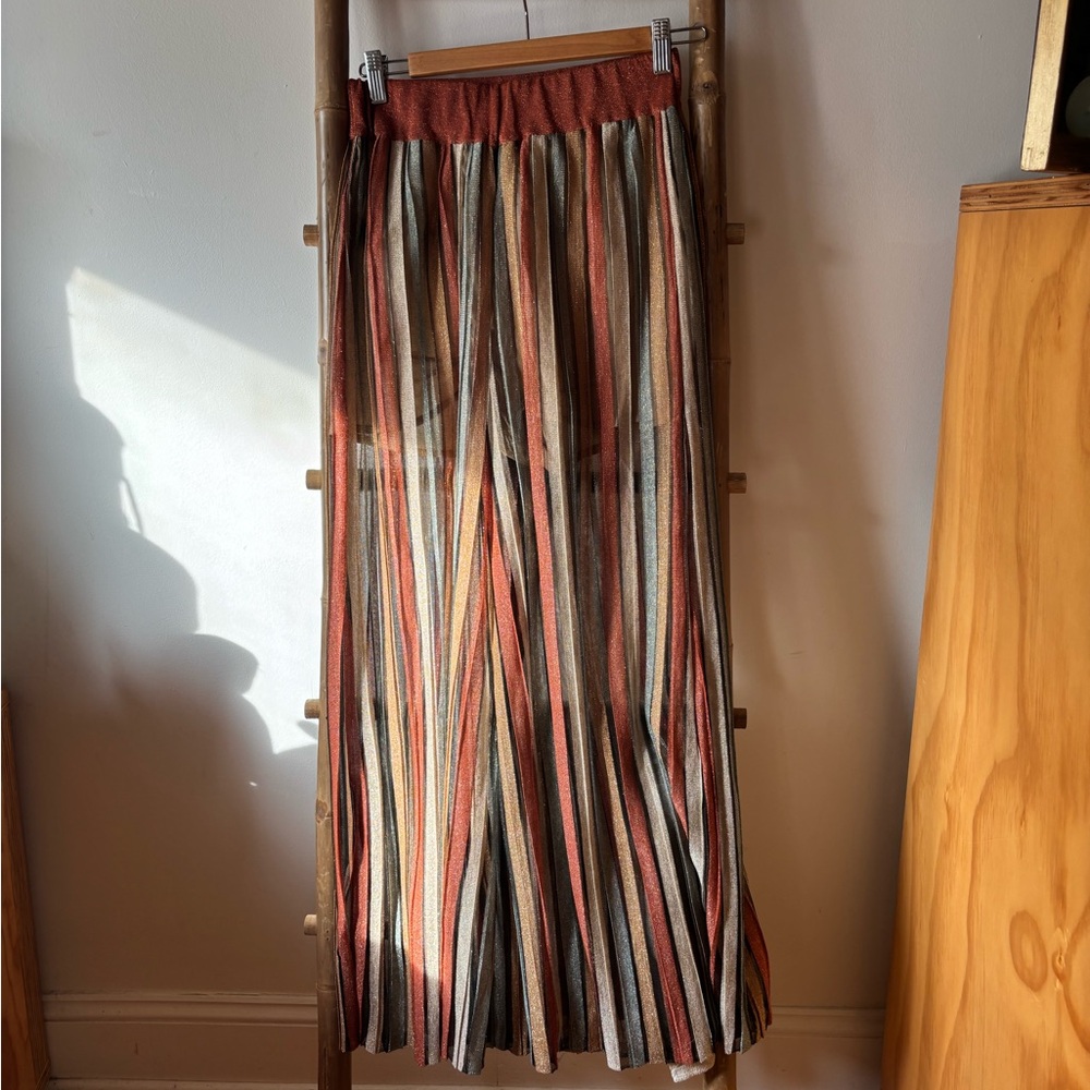 Jucca Rust and Gold Metallic large pants